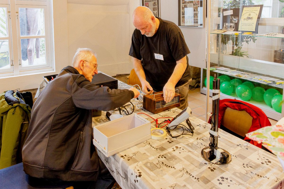 Repair-Cafe_im_Stadtmuseum_2_-_Kopie.jpg