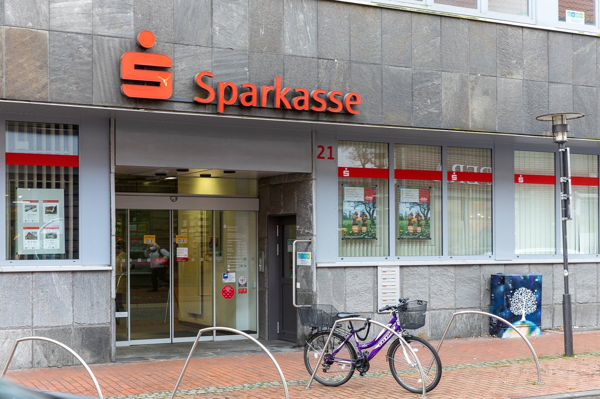 Sparkasse_Bild_fVGnWuO.jpg